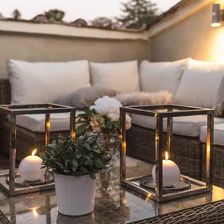 Casa Laura, Unwind Yourself On A Luxury Terrace In Town Lucca