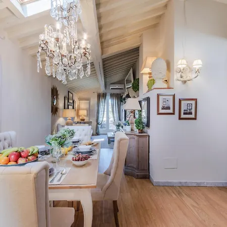 Casa Laura, Unwind Yourself On A Luxury Terrace In Town * Lucca